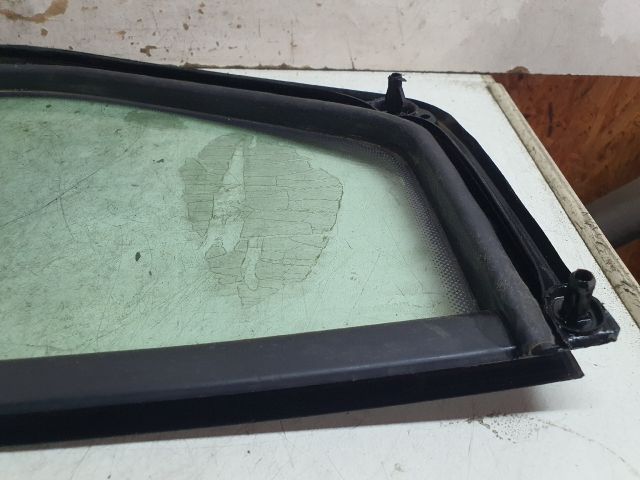 bontott VW GOLF VI Bal hátsó Fixüveg (Ajtóban)