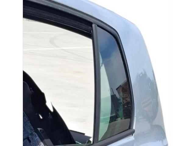 bontott VW GOLF VI Bal hátsó Fixüveg (Ajtóban)