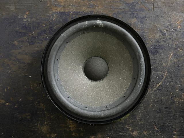 bontott VW GOLF VI Bal hátsó Hangszóró