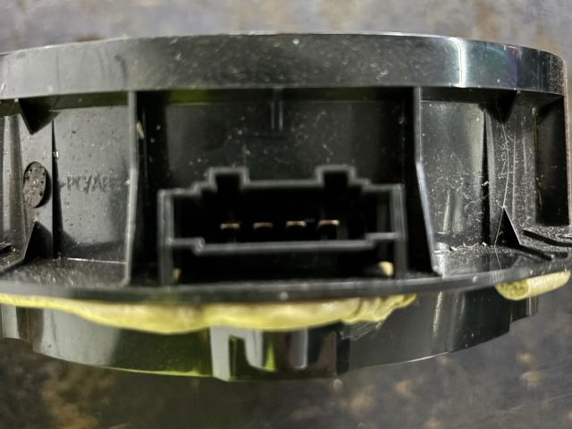 bontott VW GOLF VI Bal hátsó Hangszóró