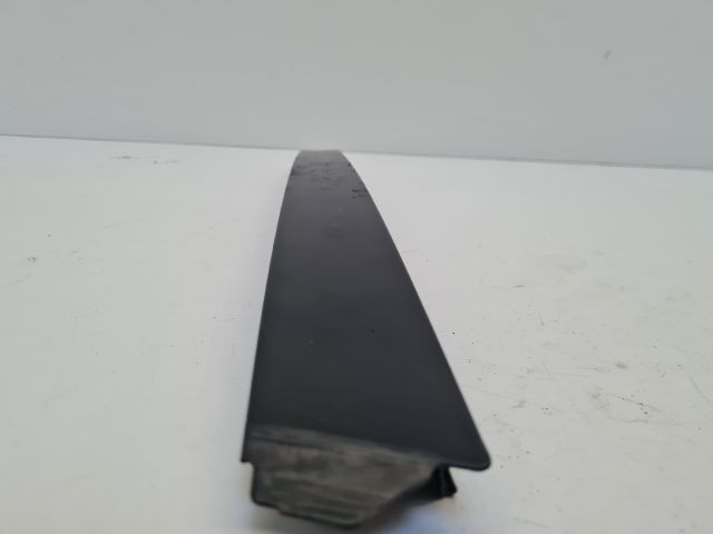 bontott VW GOLF VI Bal hátsó Hátsó Ajtókeret Burkolat