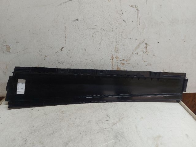 bontott VW GOLF VI Bal hátsó Hátsó Ajtókeret Burkolat