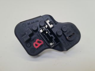 bontott VW GOLF VI Bal Hátsó Lámpa Foglalat