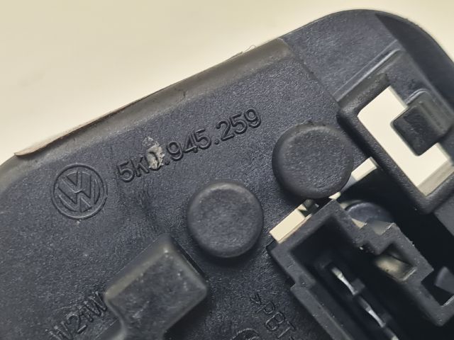 bontott VW GOLF VI Bal Hátsó Lámpa Foglalat