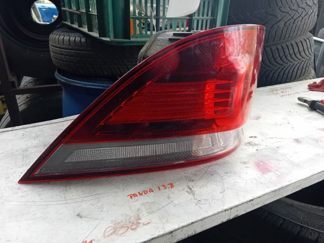 bontott VW GOLF VI Bal Hátsó Lámpa