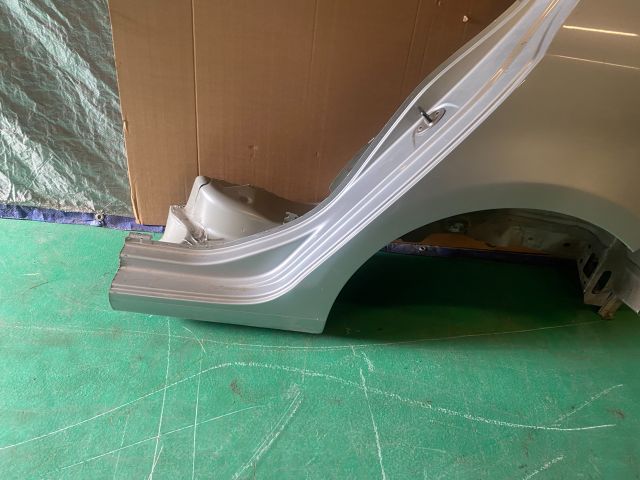 bontott VW GOLF VI Bal hátsó Negyed Karosszéria Csomag