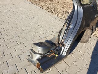 bontott VW GOLF VI Bal hátsó Negyed Karosszéria Csomag
