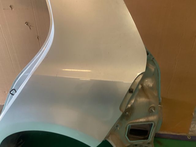 bontott VW GOLF VI Bal hátsó Negyed Karosszéria Csomag