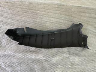 bontott VW GOLF VI Bal hátsó Ülés melletti Kárpit