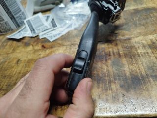 bontott VW GOLF VI Bal Kormánykapcsoló Irányjelző (Tempomatos)