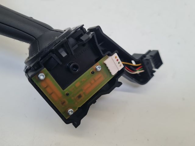 bontott VW GOLF VI Bal Kormánykapcsoló Irányjelző