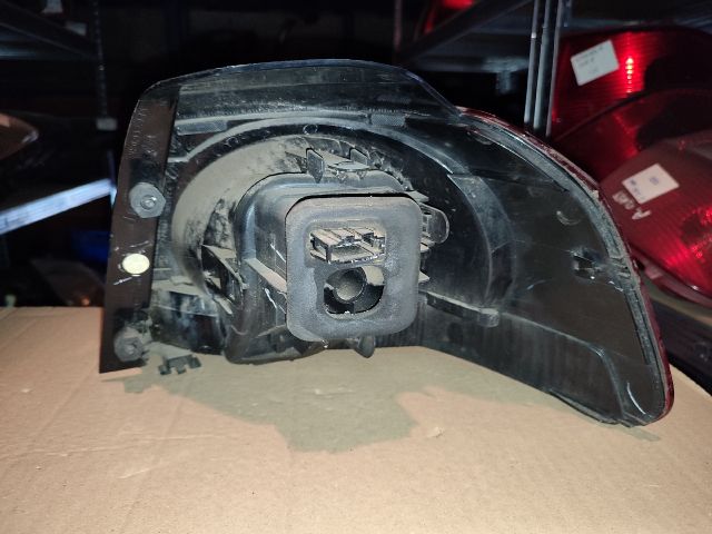 bontott VW GOLF VI Bal Külső Hátsó Lámpa