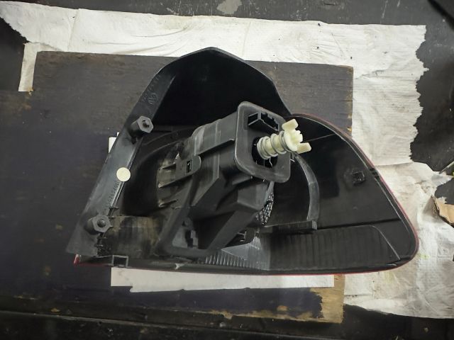 bontott VW GOLF VI Bal Külső Hátsó Lámpa