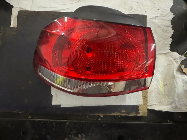 bontott VW GOLF VI Bal Külső Hátsó Lámpa