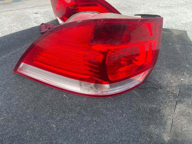 bontott VW GOLF VI Bal Külső Hátsó Lámpa