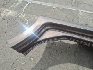 bontott VW GOLF VI Bal Küszöb