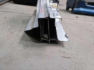 bontott VW GOLF VI Bal Küszöb