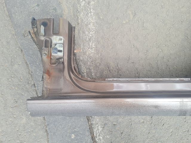 bontott VW GOLF VI Bal Küszöb