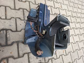 bontott VW GOLF VI Bal Küszöb