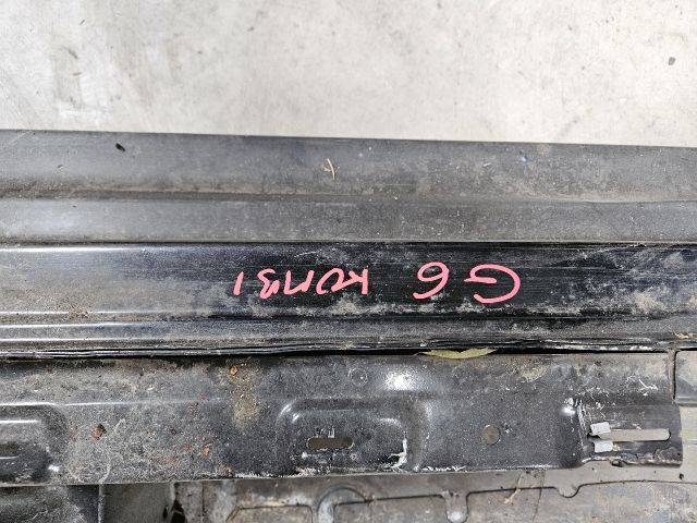 bontott VW GOLF VI Bal Küszöb