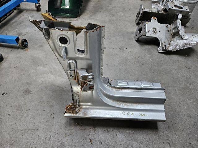 bontott VW GOLF VI Bal Küszöb