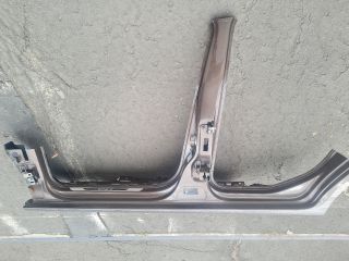 bontott VW GOLF VI Bal Küszöb