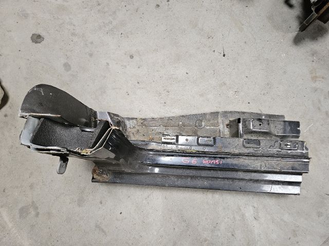 bontott VW GOLF VI Bal Küszöb