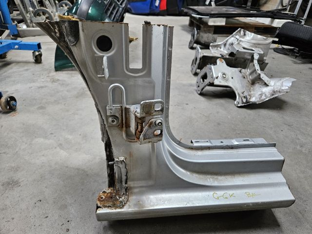 bontott VW GOLF VI Bal Küszöb