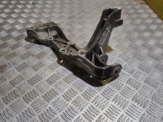 bontott VW GOLF VI Bal Lengőkar Tartó