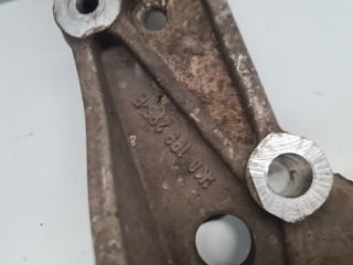 bontott VW GOLF VI Bal Lengőkar Tartó