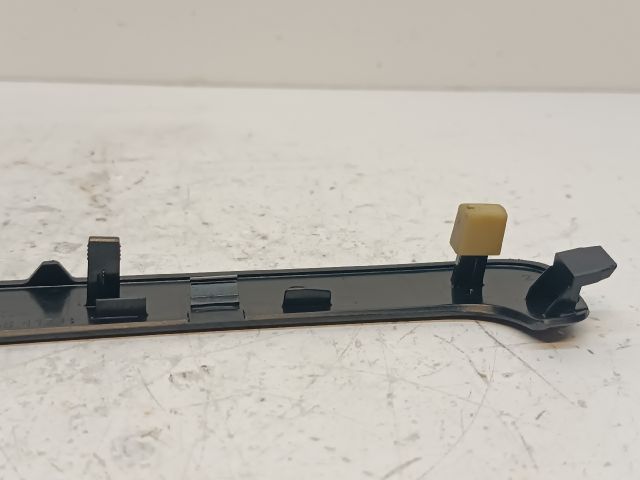 bontott VW GOLF VI Bal Műszerfal Díszléc