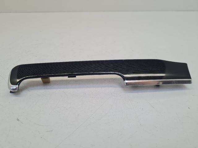 bontott VW GOLF VI Bal Műszerfal Díszléc