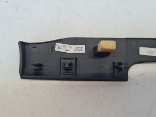 bontott VW GOLF VI Bal Műszerfal Díszléc