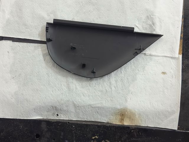 bontott VW GOLF VI Bal Műszerfal Oldalkárpit