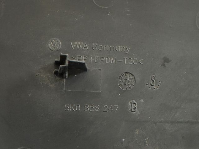 bontott VW GOLF VI Bal Műszerfal Oldalkárpit