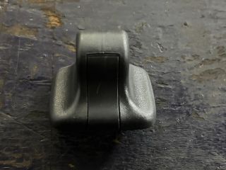 bontott VW GOLF VI Bal Napellenző Tartó