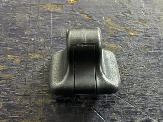 bontott VW GOLF VI Bal Napellenző Tartó