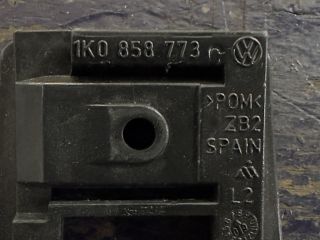 bontott VW GOLF VI Bal Napellenző Tartó