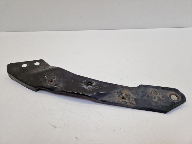 bontott VW GOLF VI Bal Sárvédő Oldaltartó