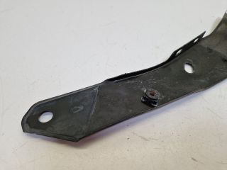 bontott VW GOLF VI Bal Sárvédő Oldaltartó