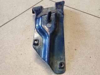 bontott VW GOLF VI Bal Sárvédő Oldaltartó