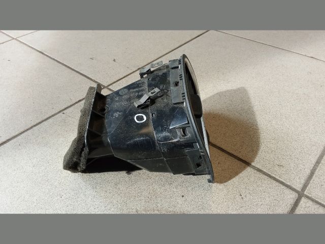 bontott VW GOLF VI Bal Szellőző