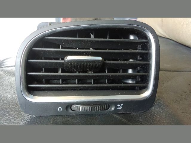 bontott VW GOLF VI Bal Szellőző