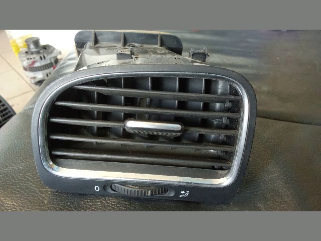 bontott VW GOLF VI Bal Szellőző