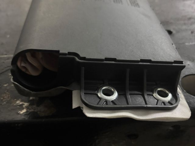 bontott VW GOLF VI Bal Térdlégzsák