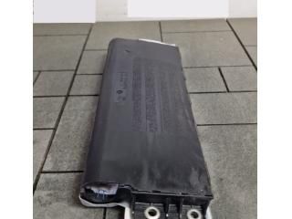 bontott VW GOLF VI Bal Térdlégzsák