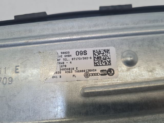 bontott VW GOLF VI Bal Térdlégzsák