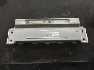 bontott VW GOLF VI Bal Térdlégzsák