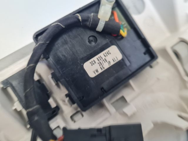 bontott VW GOLF VI Beltér Világítás Első