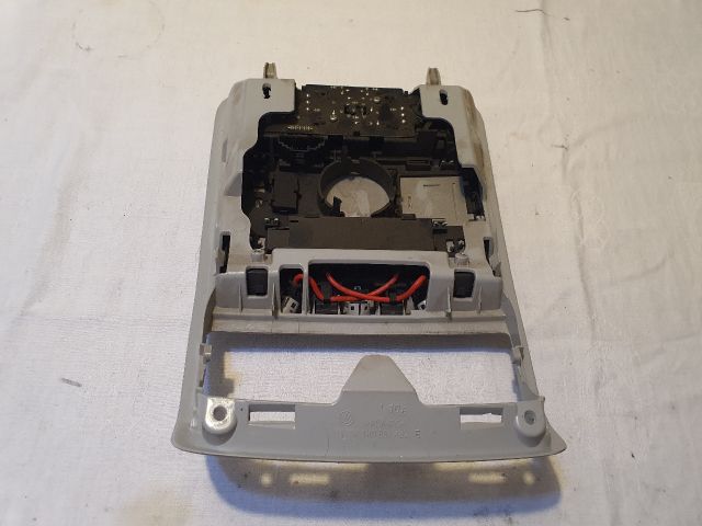 bontott VW GOLF VI Beltér Világítás Első